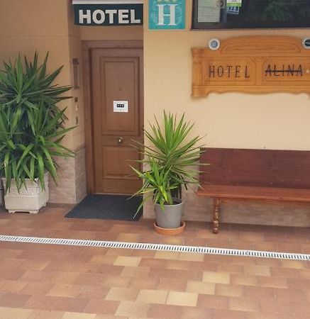 Hotel Alina Cangas De Narcea Luaran gambar