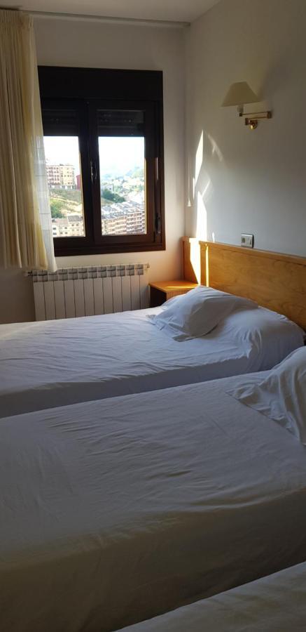 Hotel Alina Cangas De Narcea Luaran gambar
